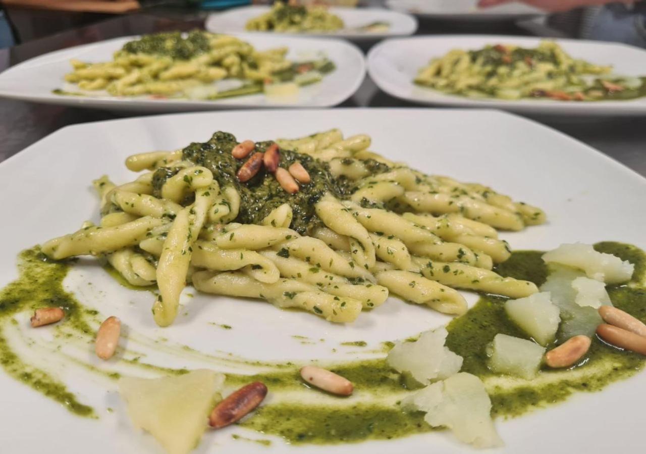 "Il Casaletto" Agriturismo Moderno, Vista Panoramica E Cibo Spettacolare- Scurcola Marsicana Dış mekan fotoğraf