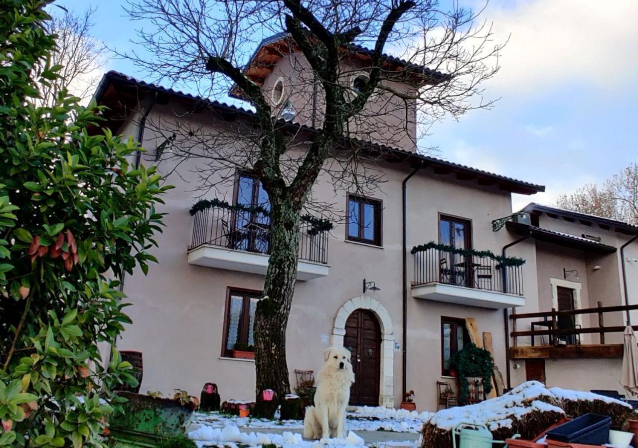 "Il Casaletto" Agriturismo Moderno, Vista Panoramica E Cibo Spettacolare- Scurcola Marsicana Dış mekan fotoğraf